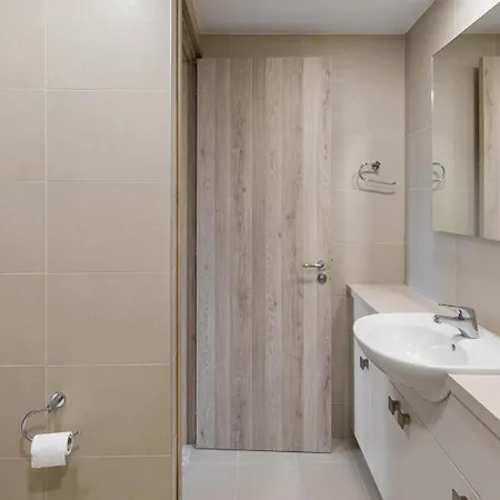 Modern Hg08 Pyrinas With Amazing Golf Views, In Heart Of Aphrodite Hills Vilă *