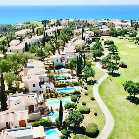 Modern Hg08 Pyrinas With Amazing Golf Views, In Heart Of Aphrodite Hills Vilă *