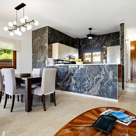 Modern Hg08 Pyrinas With Amazing Golf Views, In Heart Of Aphrodite Hills Vilă Kouklia