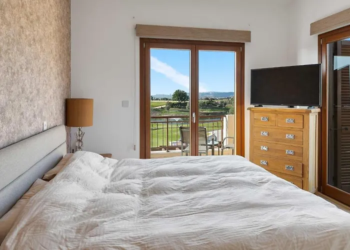 Villa Modern Hg08 Pyrinas With Amazing Golf Views, In Heart Of Aphrodite Hills Kouklia